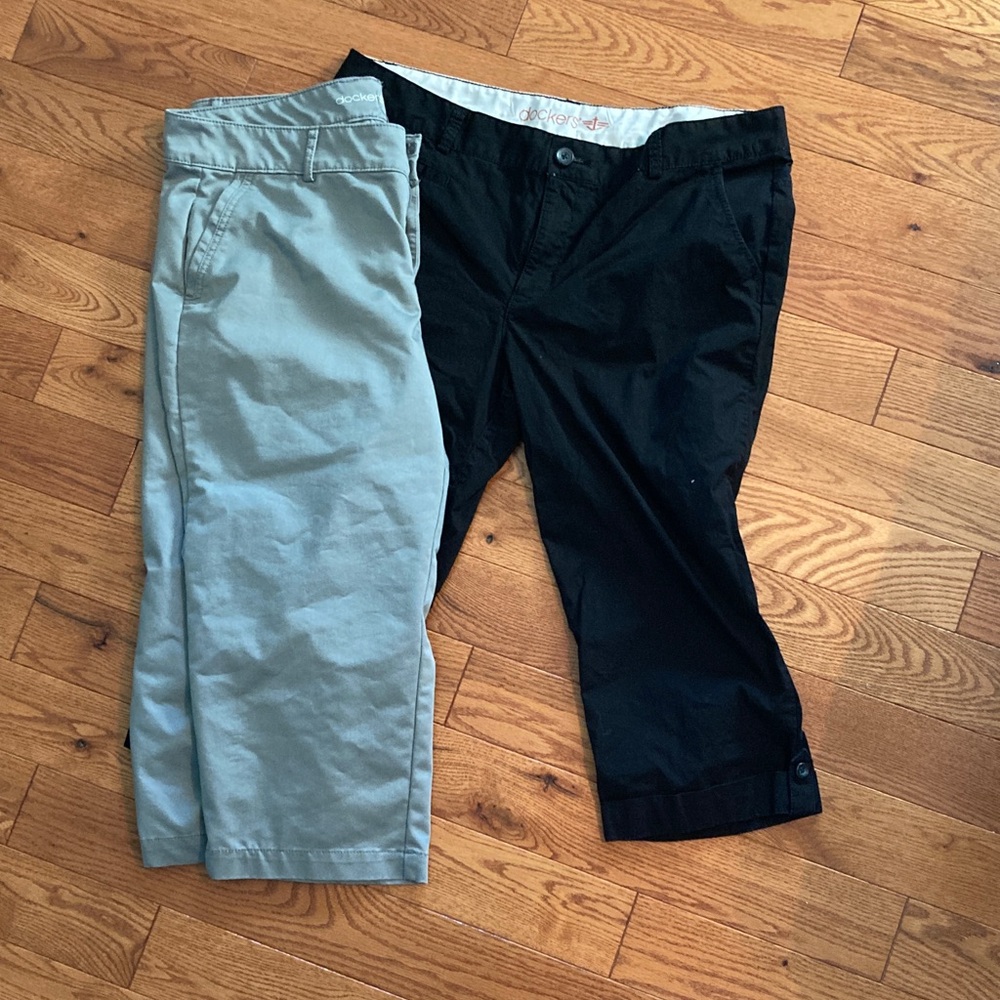 Dockers Black Capris